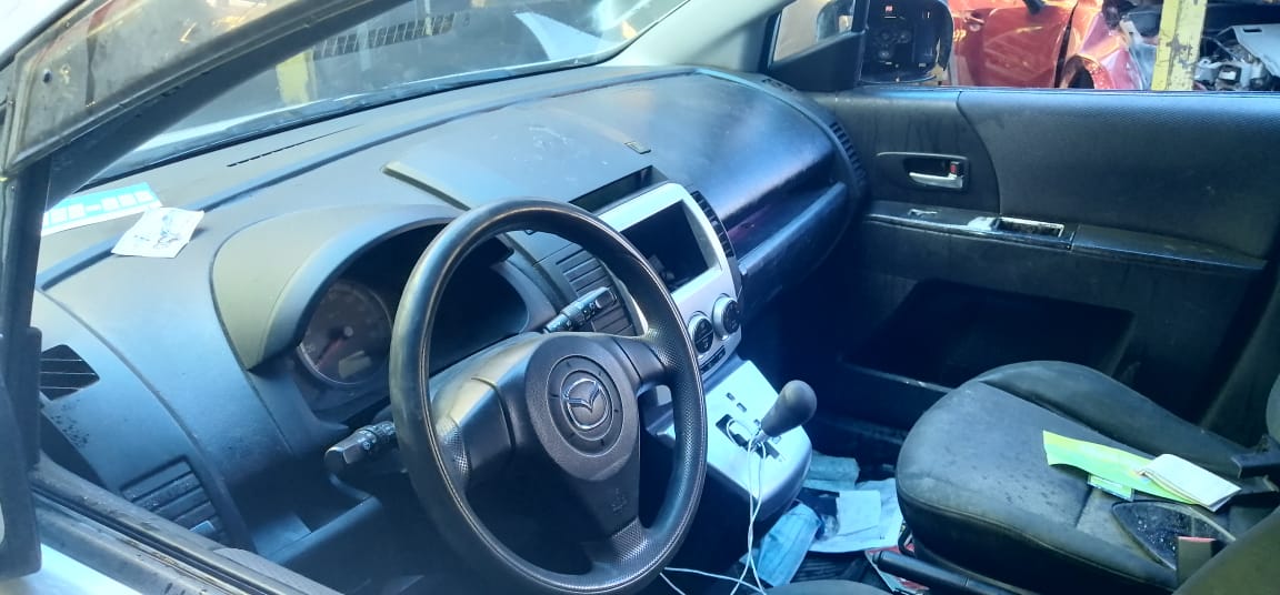  Mazda 5 2006    EN DESARME